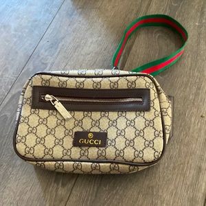 gucci fanny pack